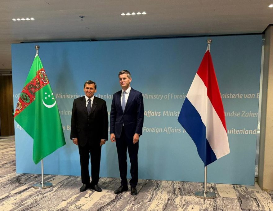 Gaagada Türkmenistanyň we Niderlandlar Patyşalygynyň daşary syýasat edaralarynyň ýolbaşçylarynyň du…